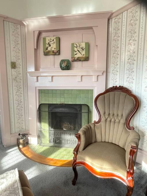 Parlor Suite In Heritage Manor, Fairfield, Near Dt Victoria Exterior photo