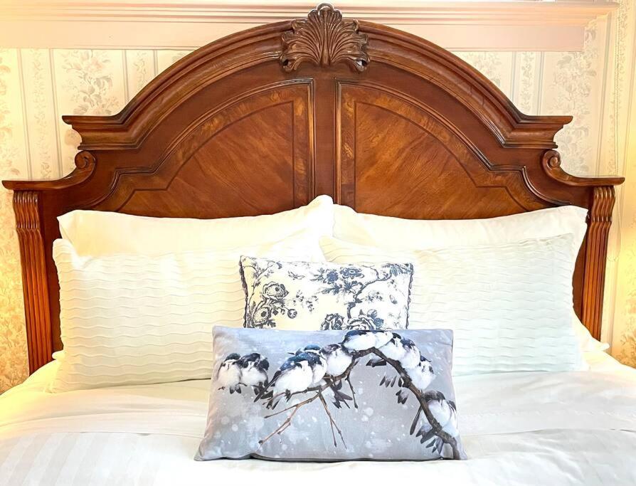 Parlor Suite In Heritage Manor, Fairfield, Near Dt Victoria Exterior photo